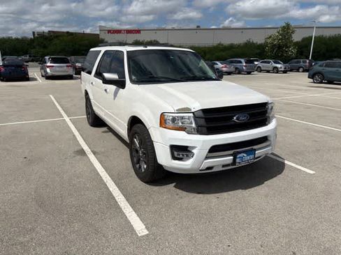 Used 2017 Ford Expedition EL Limited w/ Equipment Group 301A RWD image 7