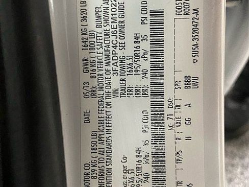 Used 2014 Ford Fiesta Titanium image 10