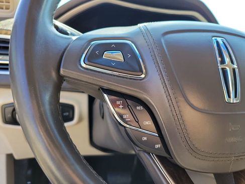 Used 2017 Lincoln MKZ Reserve image 20