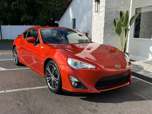 Used 2015 Scion FR-S RWD image 19