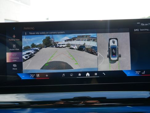 Used 2024 BMW i5 eDrive40i w/ Premium Package image 25