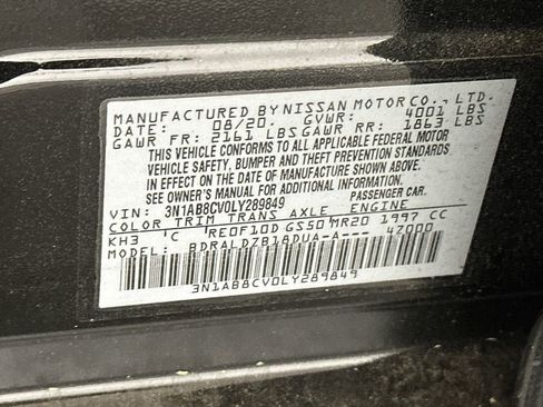 Used 2020 Nissan Sentra SV w/ SV Premium Package image 9