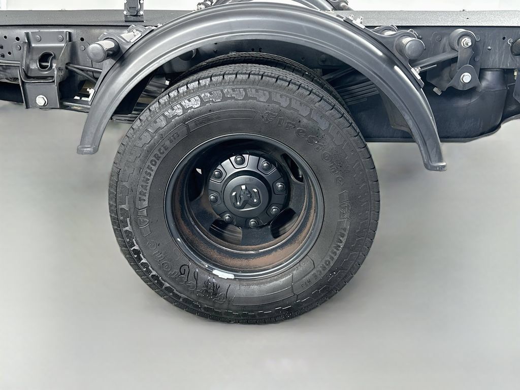 Used 2025 RAM 3500 Tradesman AWD/4WD image 32