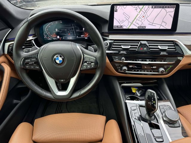 Used 2023 BMW 530i xDrive w/ Convenience Package AWD/4WD image 15
