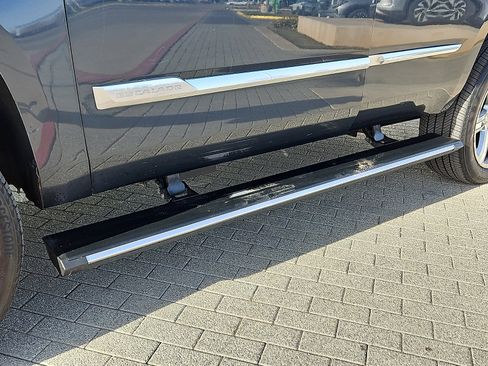 Used 2019 Cadillac Escalade Premium Luxury w/ LPO, Radiant Package image 6