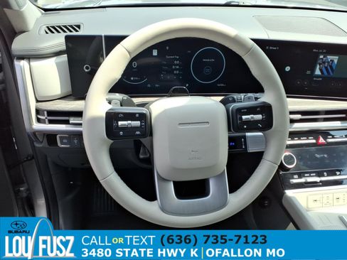 Used 2025 Hyundai Santa Fe Limited FWD image 7