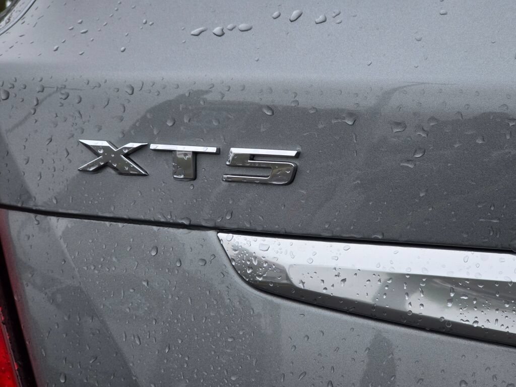 Used 2023 Cadillac XT5 Premium Luxury w/ Technology Package AWD/4WD image 33