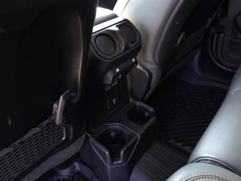 Certified 2024 Jeep Gladiator Mojave w/ Convenience Group image 23