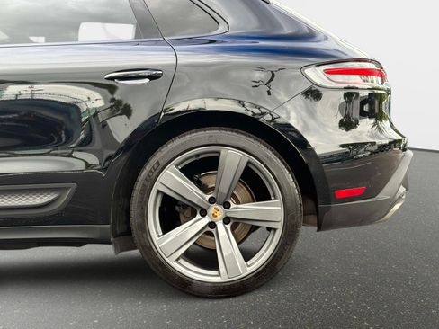 Used 2023 Porsche Macan AWD/4WD image 15
