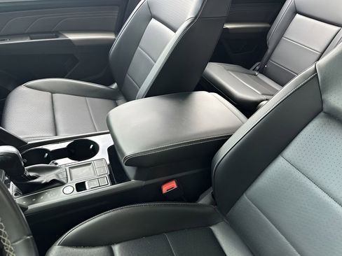 Certified 2023 Volkswagen Atlas SE image 21