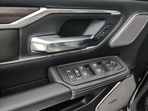 New 2026 RAM 1500 Laramie AWD/4WD image 21