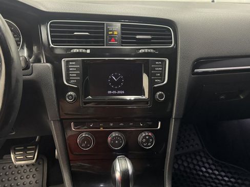 Used 2015 Volkswagen GTI SE w/ Lighting Package (SEL) FWD image 19