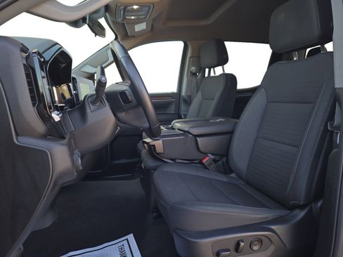 Used 2025 Chevrolet Silverado 1500 LT image 9