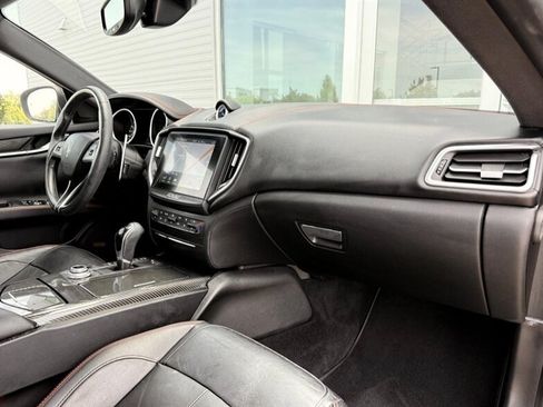 Used 2018 Maserati Ghibli S GranSport Q4 AWD/4WD image 26