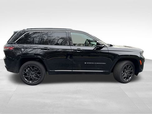 New 2025 Jeep Grand Cherokee Summit AWD/4WD image 8
