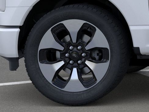 New 2025 Ford F150 Lightning Platinum image 19