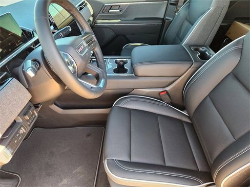 New 2026 GMC Sierra EV Elevation image 10