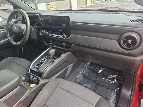 Used 2023 Chevrolet Colorado W/T image 28