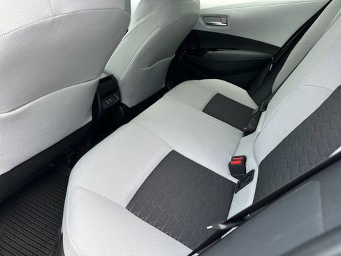 Used 2026 Toyota Corolla SE FWD image 11