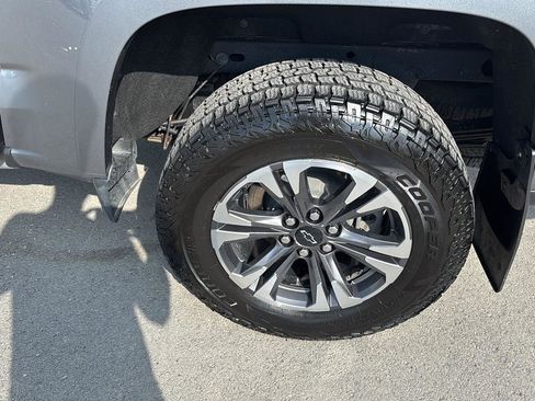 Used 2021 Chevrolet Colorado Z71 w/ Safety Package image 11