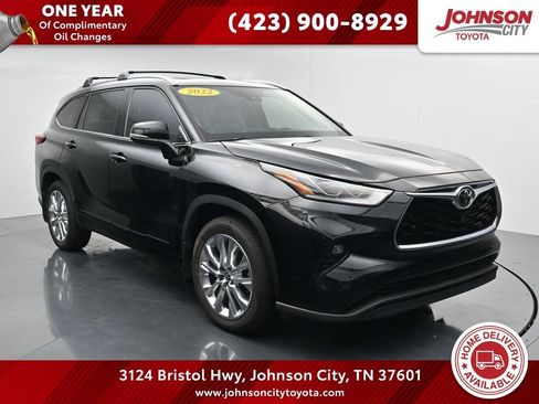 Used 2022 Toyota Highlander Limited AWD/4WD image 1