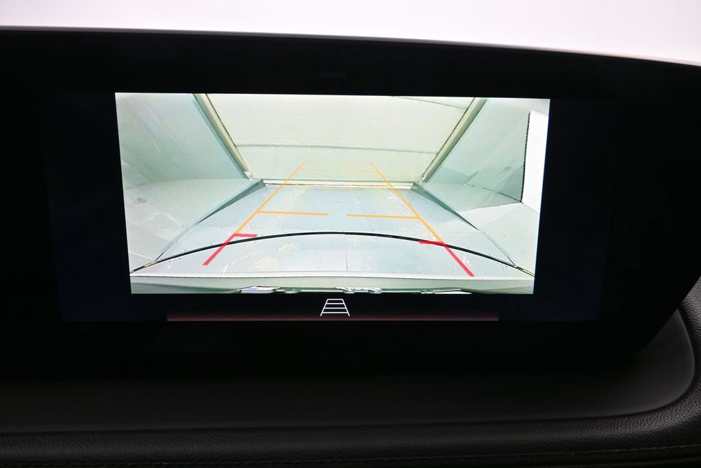 Used 2024 Buick Encore GX Preferred w/ Comfort Package FWD image 16