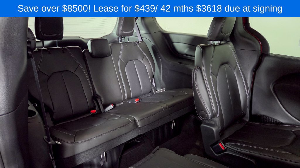 New 2026 Chrysler Pacifica Select w/ S Appearance Package FWD image 33