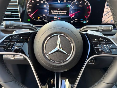 New 2026 Mercedes-Benz GLS 450 4MATIC image 24