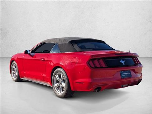 Used 2015 Ford Mustang Convertible image 7
