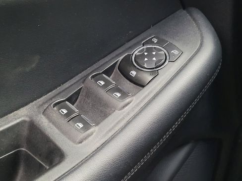 Used 2020 Ford Edge SE FWD image 27