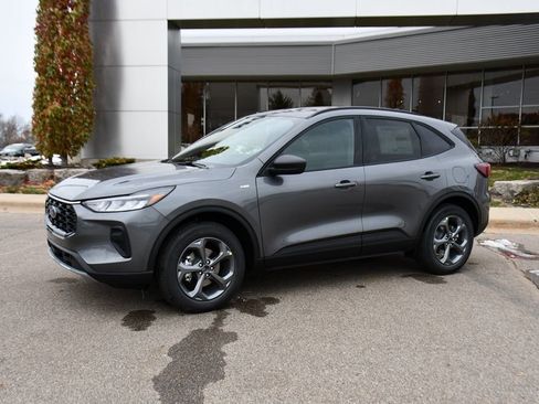 New 2026 Ford Escape ST-Line w/ Tech Pack #1 image 2