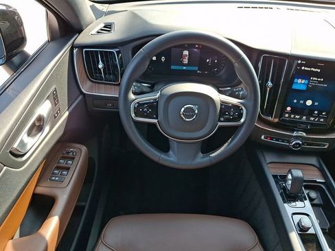Certified 2023 Volvo XC60 B5 Plus w/ Climate Package AWD/4WD image 12