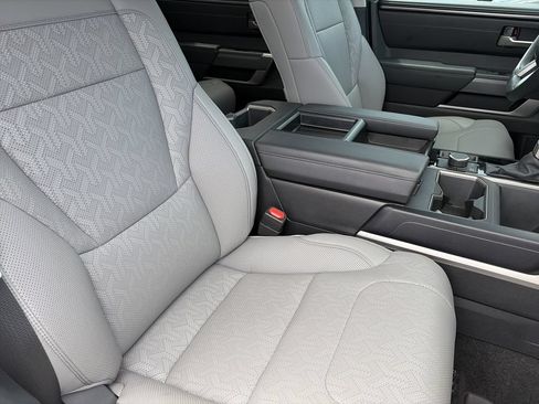 Used 2024 Toyota Tundra SR5 AWD/4WD image 31