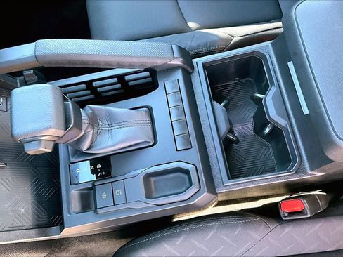 Used 2024 Toyota Tacoma SR image 14