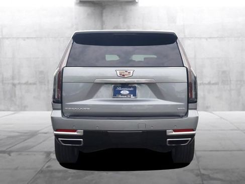 Used 2026 Cadillac Escalade Luxury w/ LPO, Floor Liner Package AWD/4WD image 6