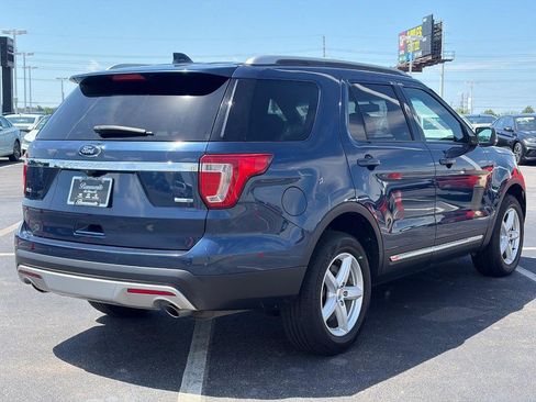 Used 2016 Ford Explorer XLT w/ Equipment Group 202A AWD/4WD image 5