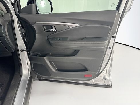 Certified 2023 Honda Ridgeline Sport image 25