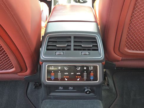 Used 2021 Audi S6 Prestige w/ Prestige Package AWD/4WD image 20