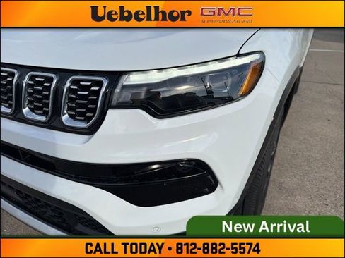 Used 2024 Jeep Compass Limited w/ Elite Group AWD/4WD image 13