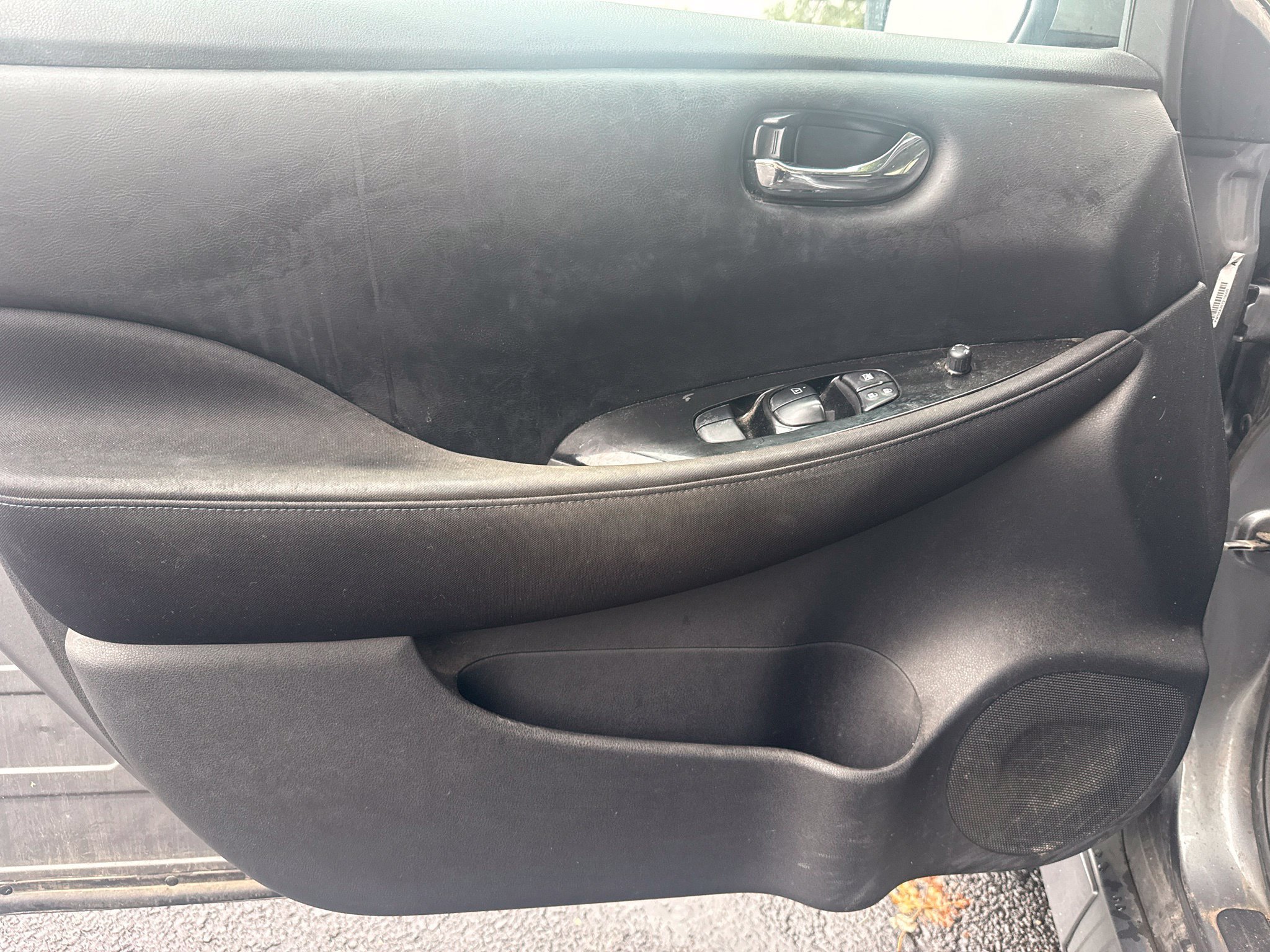Used 2020 Nissan Leaf SV FWD image 10