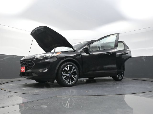 Used 2021 Ford Escape SE w/ SE Sport Appearance Package FWD image 41