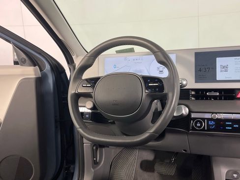 Used 2024 Hyundai Ioniq 5 SEL image 12