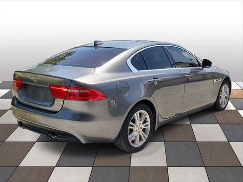 Used 2019 Jaguar XE Premium AWD/4WD image 4