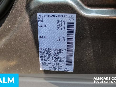 Used 2025 Nissan Altima 2.5 SV FWD image 41