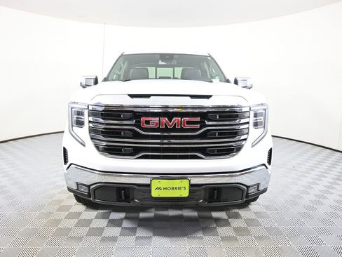 Used 2022 GMC Sierra 1500 SLT w/ SLT Convenience Package image 11
