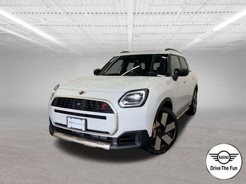 Certified 2025 MINI Cooper Countryman S image 1