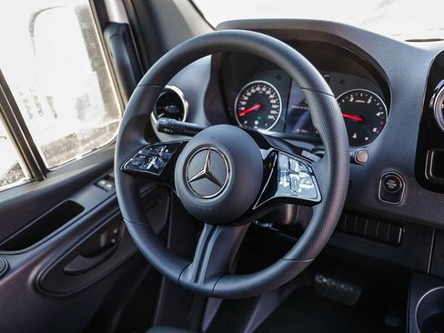 New 2026 Mercedes-Benz Sprinter 2500 image 13