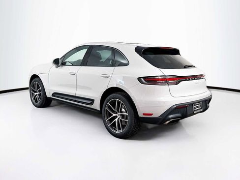 Used 2026 Porsche Macan image 3