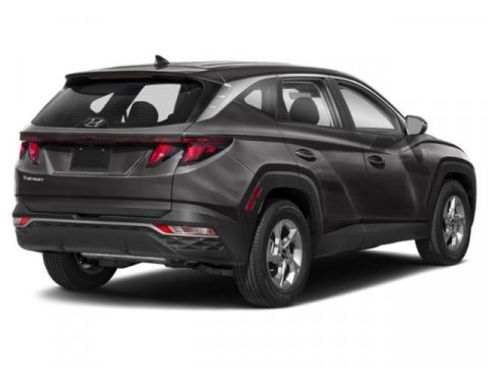 Certified 2023 Hyundai Tucson SE image 2