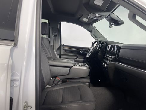 Used 2023 GMC Sierra 1500 SLE image 31